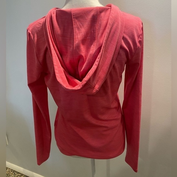 {Under Armour} Heat Gear Loose Hoodie Sweatshirt - Picture 2 of 3